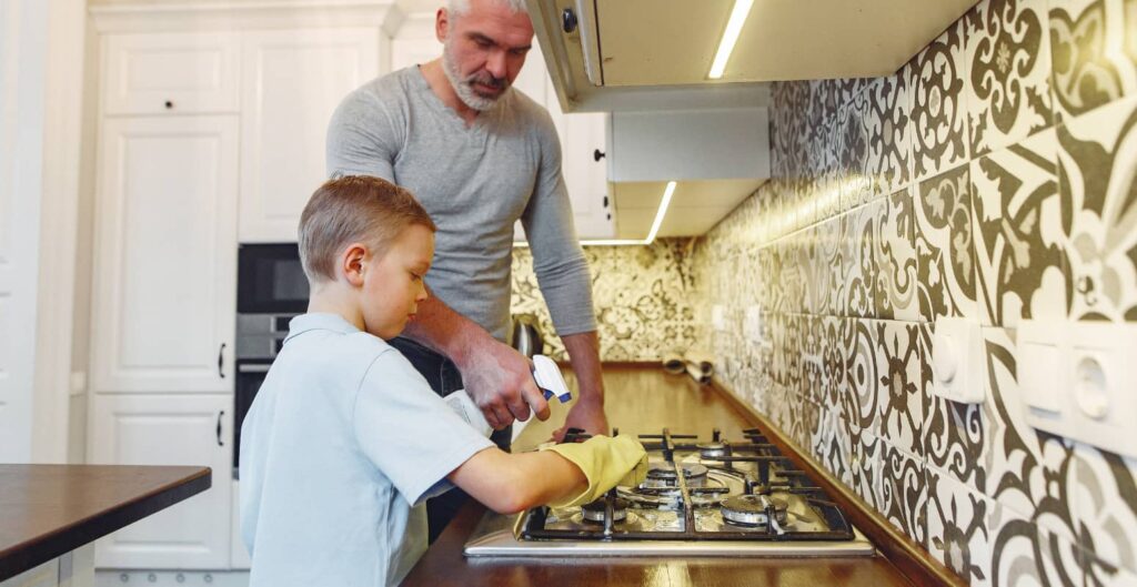Beitragsbild: Tipps & Tricks zur Reinigung wenn Kleinkinder im Haushalt leben