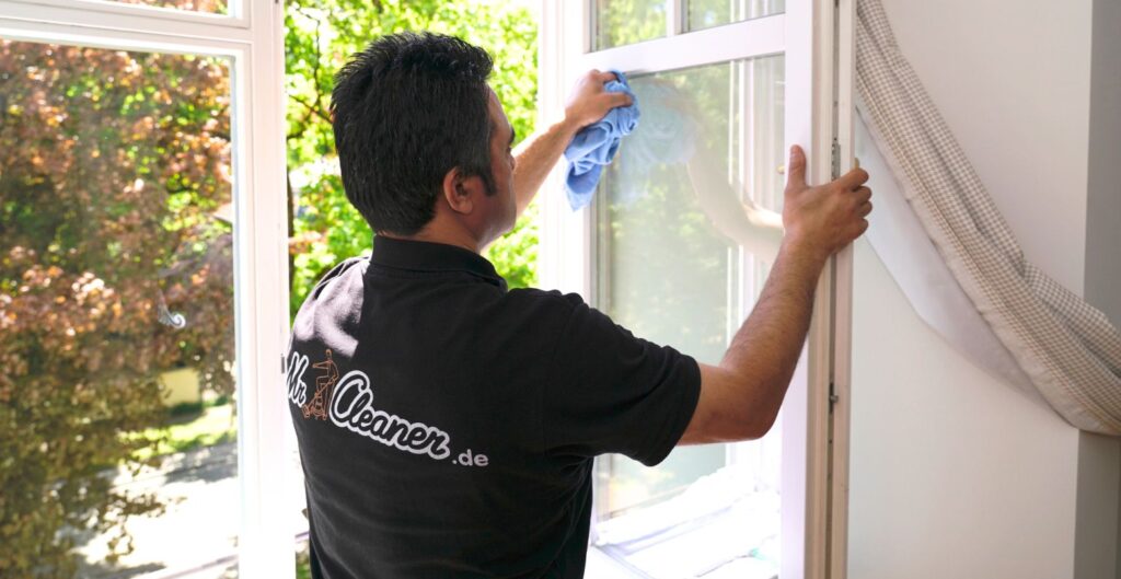 Beitragsbild: Grundreinigung: Definition, Ablauf und typische Anwendungsfälle